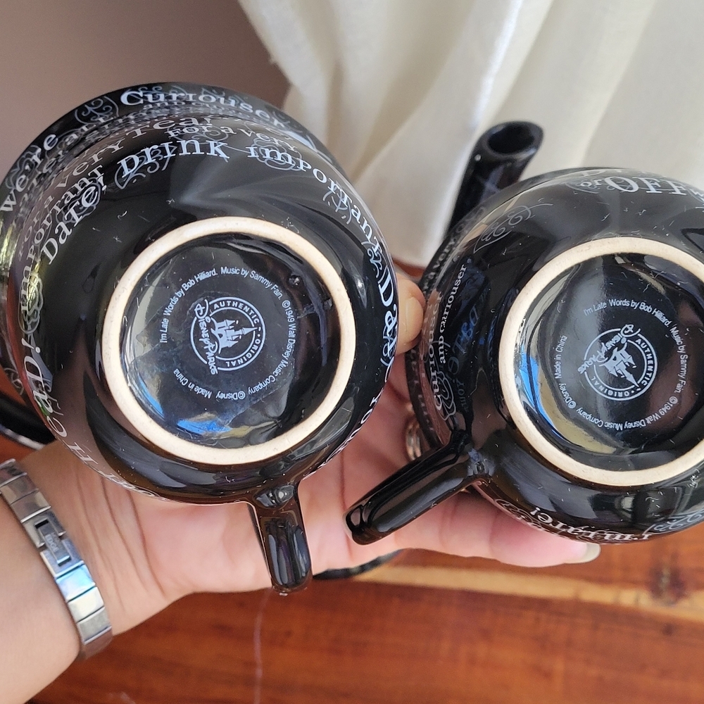 Disney Parks Alice in Wonderland Black Teapot "No Lid" Matching Teacups - Picture 7 of 14